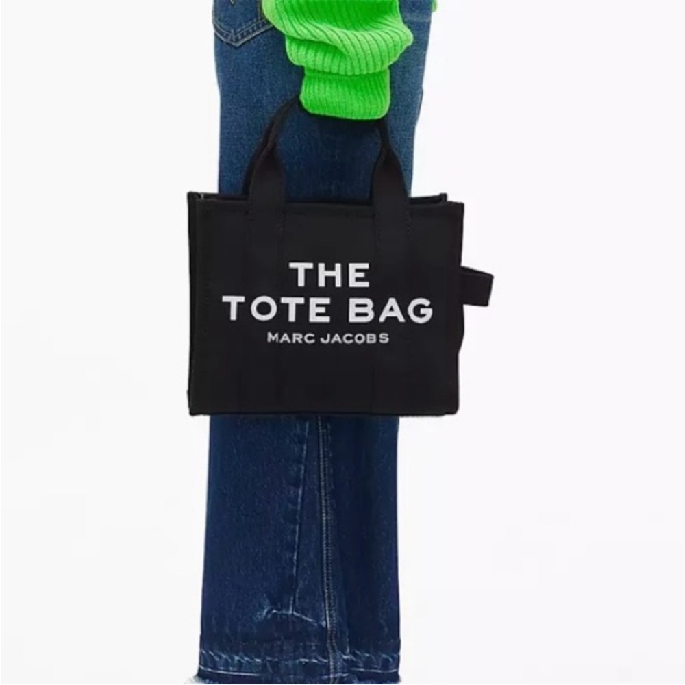 BRAND NEW MARC JACOBS The Small Canvas
Tote Bag - Picture 5 of 7